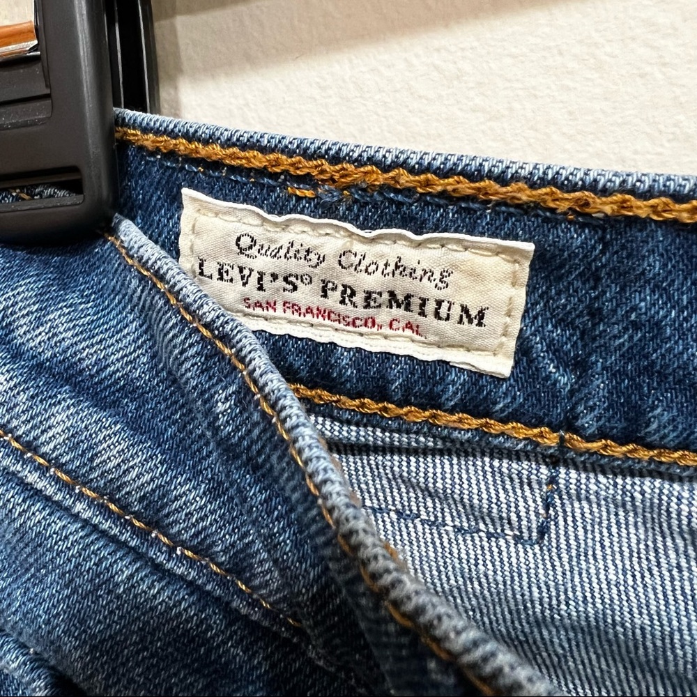 VINTAGE LEVI 501 DENIM SHORTS - Picture 3 of 3